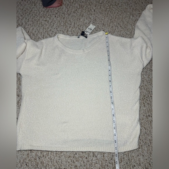 Express Cream Crew Neck Sweater with Long Sleeves size XS - Picture 9 of 9